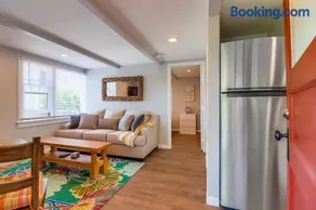 Bette's Bungalow - Image 1