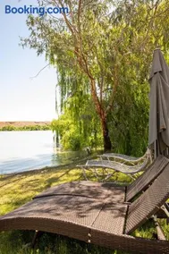 The Rivers Edge Retreat for Groups and Families - Image 1