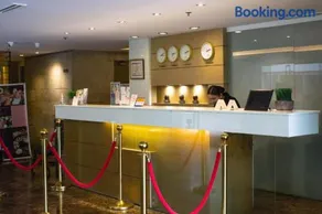 One Tagaytay Place Hotel Suites - Image 2