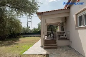 Serenity Guesthouse - Image 2