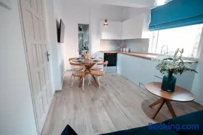 Odyssey Apartment - Image 2
