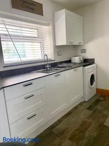 Lancaster Cottage - Image 2
