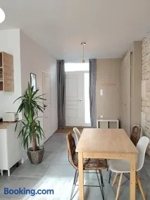 Maison de charme avec piscine et fitness - Image 2
