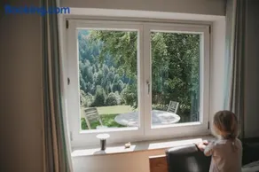 Appartamento con giardino, barbecue e terrazza | Vista sul giardino - Image 2