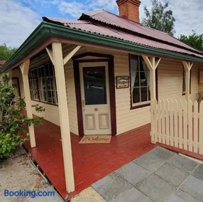 Blackwood Central Historic Forest Retreat - Image 1