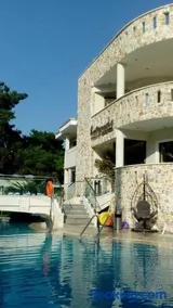Hatzoudis Luxury Suites - Image 1