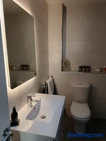 Room with rural views - Image 4