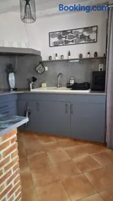 Coquet appartement à la campagne citadine - Image 2