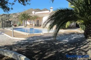 Villa Camakini with heated pool and sea View - Image 2