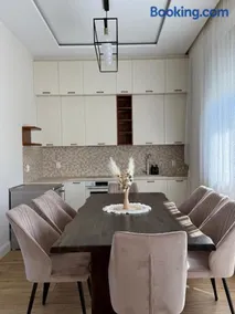 Easy Stay - Image 4