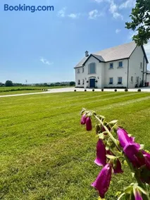 Eastbury House near Garryvoe Hotel & Ballymaloe House - Image 2