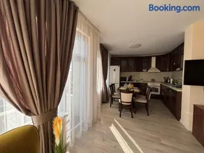 GRAND APARTMENT BOGORIDI - top center near to sea and sea garden - Image 5