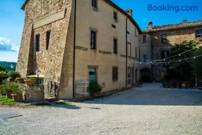 Gattamelata, Historic Flat with Modern Comforts - Image 1