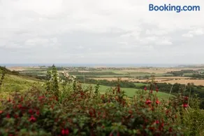 Sebright Cottage, Borrowby Farm Cottages - Image 5