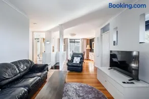 Ocean Grove Getaway - Image 5