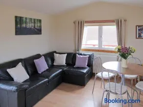 Golden Oak Chalet - Image 4