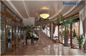 Charda Hotel - Image 5