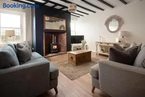 Hexham Cottage by Coast & Country Stays - Image 2