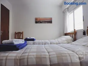 HOSTAL MONREAL - Image 4