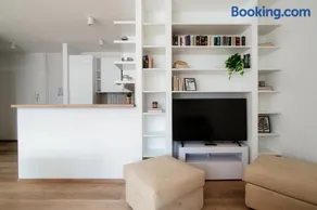 Palace Apartment by Quokka 360 - Comfortable Stay Close to Lugano Lido - Image 3