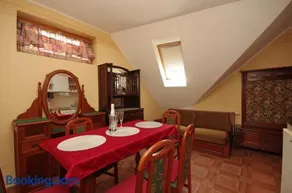 Burg Apartman - Image 2