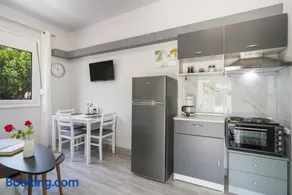 30Roses House - Image 4