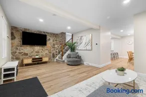 Modern and Cozy 3BD Home in Gibsonia-Pittsburgh - Image 2