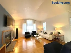 NEW Modern 4BD I 2BA Home 30MIN to Berkeley,SF,Napa - Image 3