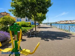 Studio Zen- Vue Saône & climatisé - Image 2