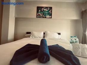 Aomsin Premium Hotel Suit Near Shoping Malls - Image 4