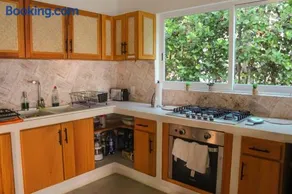 Casa Nu'u Beach Front - Image 2