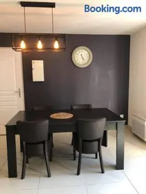 Appt familial avec terrasse et parking - Image 2