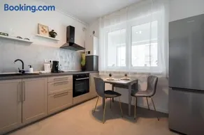 Urban Zen Elegant Apartment & Terrace & Parking - Image 3