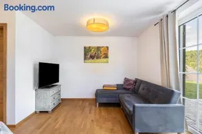 Familienfreundliches wunderschönes Apartment mit Grill, Garten und Terrasse | Gartenblick - Image 3