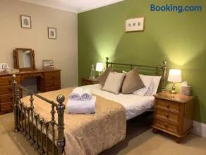 The Dolphin Hotel - Image 4