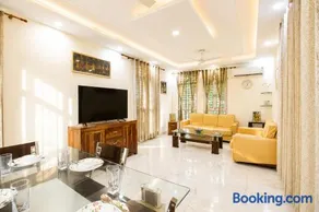Marigold by Red Olive 3BHK Nr Fortis 20min DLF - Image 1