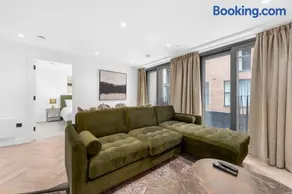 Ancoats sleeps 6 Manchester city centre apartment - Image 4