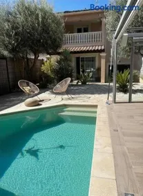 Villa design d'exception avec piscine - Image 1