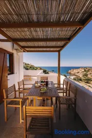 Mikra Bay Vineyard Guesthouses - Image 4