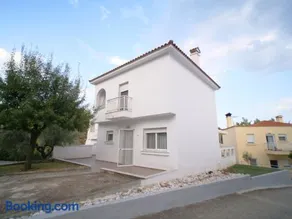Sithonia Lodge - Image 3