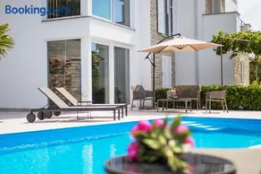 Marina di Portapisana Luxury private villa - Image 2