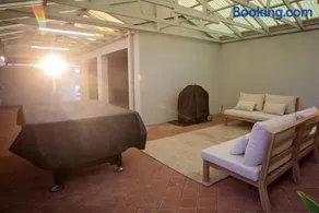 West Beach Holiday Home - Image 1