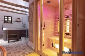 Kégli apartmanok és fürdőház Hollókő - Image 4
