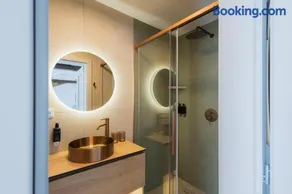 Maison Kounic Palace Suites - Image 3