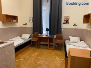 Guest Rest Studio Apartments - Image 3