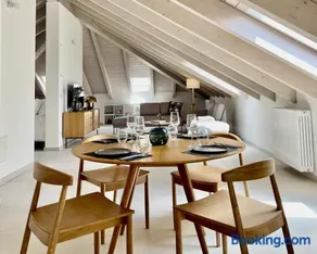 A Casa Guesthouse - Image 2