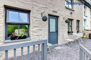 3 Bed in Machynlleth oc-bow43 - Image 2