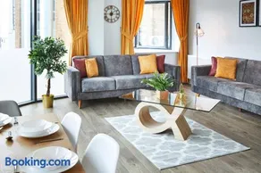 Elegant Plus Luxury Apartments - Image 2