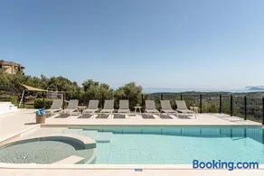 Villa Asteri - Heated Pool - 7 bedrooms across 2 apartments - all exclusively yours - Image 4