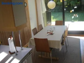 Lovely Holiday Home With Direct Sea View - Image 5